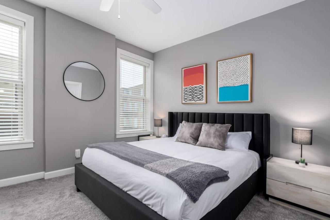 Soaring 2-Bedroom Parkside Loft Walkable To It All 신시내티 외부 사진