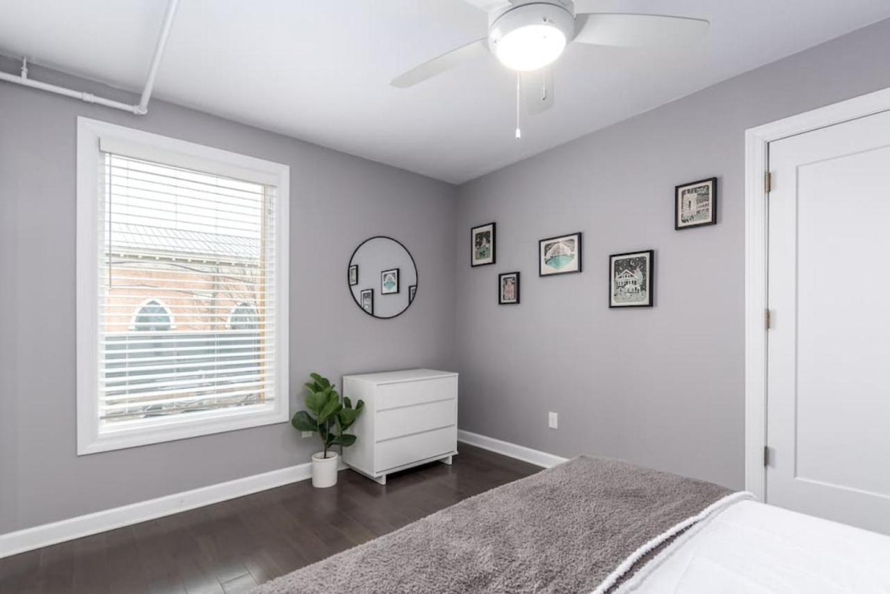 Soaring 2-Bedroom Parkside Loft Walkable To It All 신시내티 외부 사진